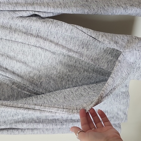 Soma Draped Twist Long Sleeve Top, neutral gray, stretch, women's size large - Picture 4 of 8